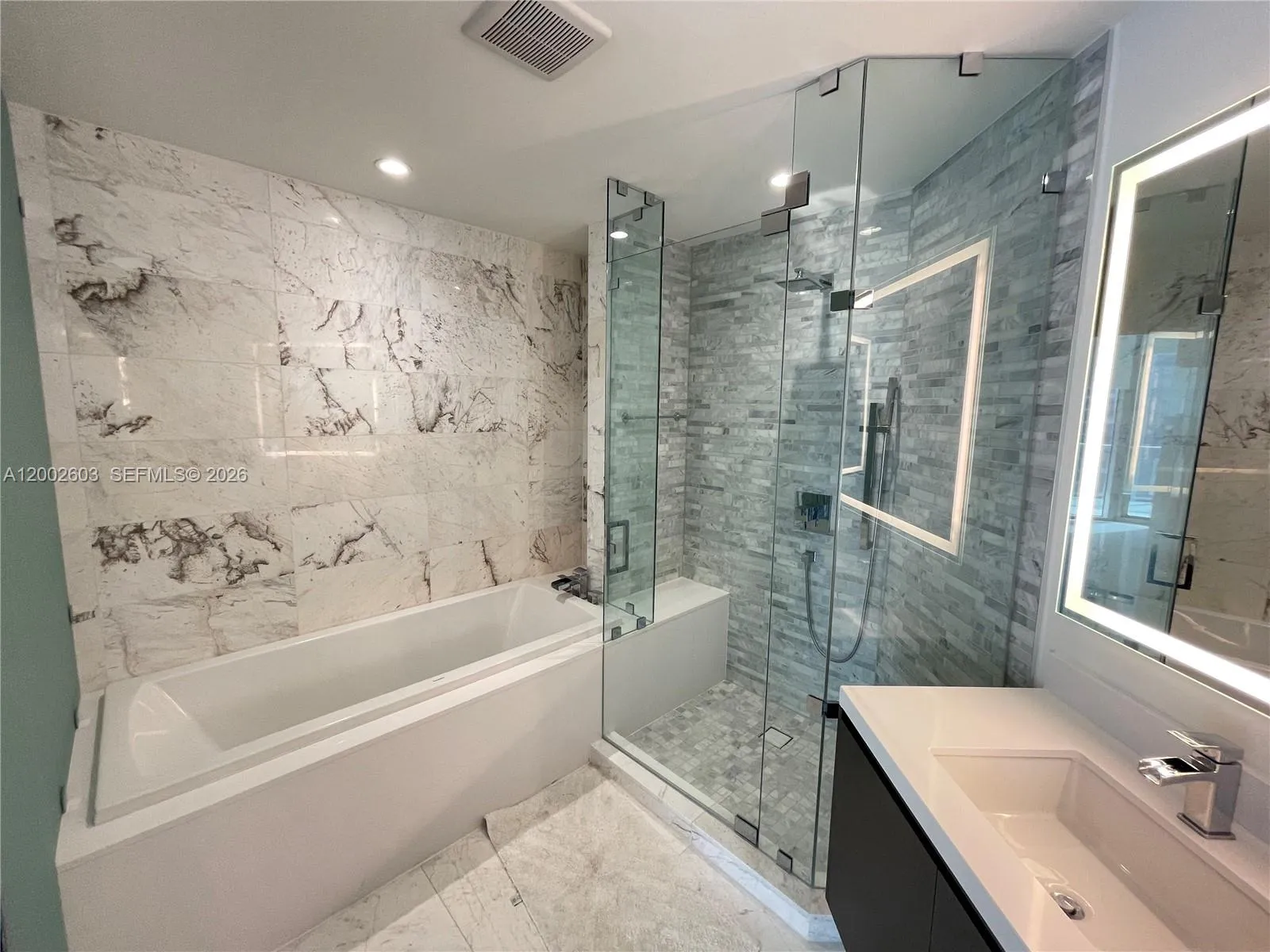 851 Ne 1st Ave 3103, Miami, Florida 33132, Miami, Florida 33132, 2 Bedrooms Bedrooms, ,3 BathroomsBathrooms,Residential,For Sale,851 Ne 1st Ave 3103, Miami, Florida 33132,A12002603