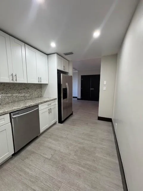 90 Edgewater Dr 606, Coral Gables, Florida 33133, Coral Gables, Florida 33133, 1 Bedroom Bedrooms, ,1 BathroomBathrooms,Residential Lease,For Rent,90 Edgewater Dr 606, Coral Gables, Florida 33133,A12000869