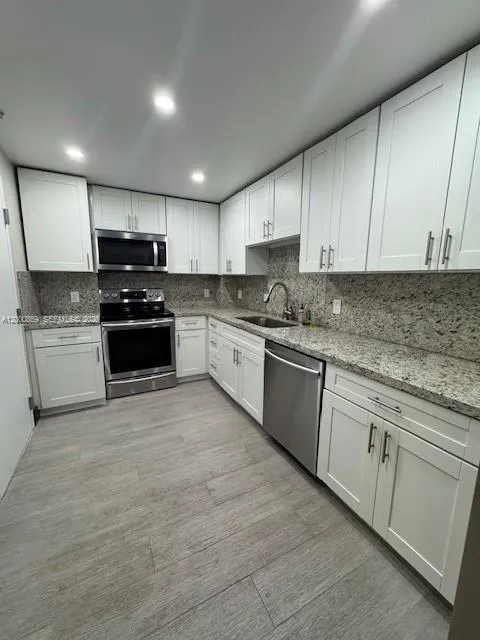 90 Edgewater Dr 606, Coral Gables, Florida 33133, Coral Gables, Florida 33133, 1 Bedroom Bedrooms, ,1 BathroomBathrooms,Residential Lease,For Rent,90 Edgewater Dr 606, Coral Gables, Florida 33133,A12000869