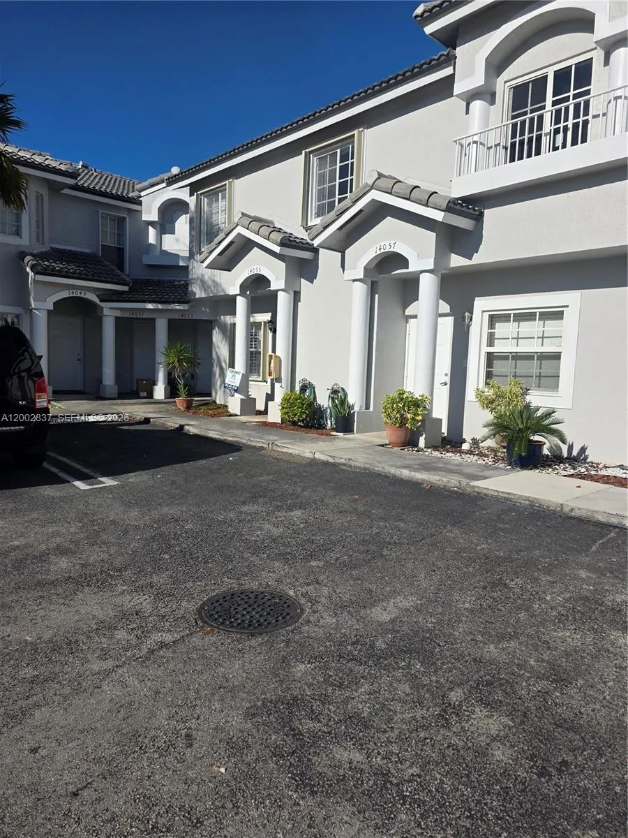 14055 Sw 120th Ct 5-18, Miami, Florida 33186, Miami, Florida 33186, 3 Bedrooms Bedrooms, ,2 BathroomsBathrooms,Residential Lease,For Rent,14055 Sw 120th Ct 5-18, Miami, Florida 33186,A12002837