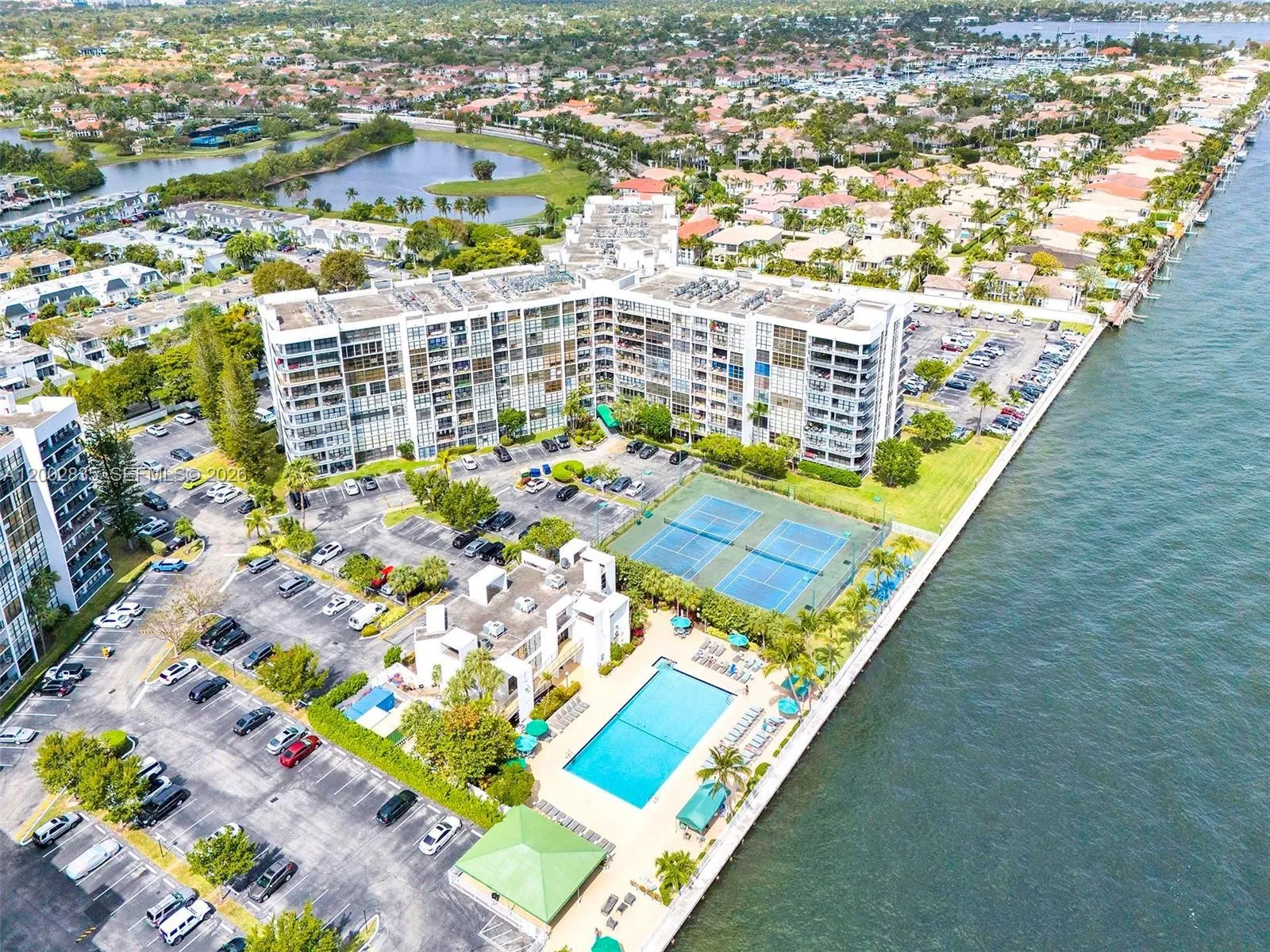 1000 Parkview Dr 407, Hallandale Beach, Florida 33, Hallandale Beach, Florida 33009, 2 Bedrooms Bedrooms, ,2 BathroomsBathrooms,Residential,For Sale,1000 Parkview Dr 407, Hallandale Beach, Florida 33,A12002835