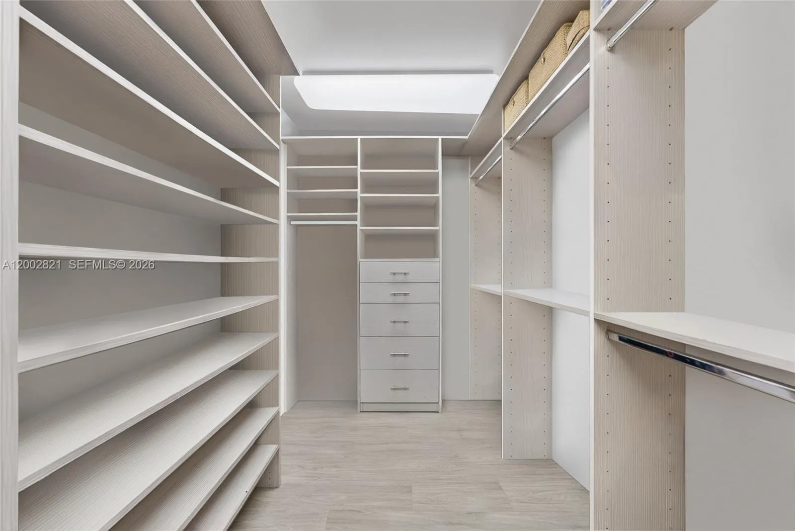 5757 Collins Ave 1104, Miami Beach, Florida 33140, Miami Beach, Florida 33140, 2 Bedrooms Bedrooms, ,2 BathroomsBathrooms,Residential,For Sale,5757 Collins Ave 1104, Miami Beach, Florida 33140,A12002821