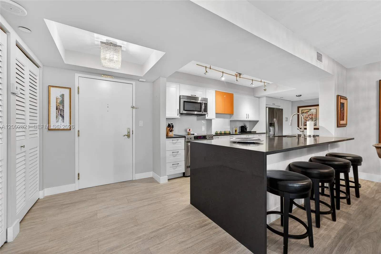 5757 Collins Ave 1104, Miami Beach, Florida 33140, Miami Beach, Florida 33140, 2 Bedrooms Bedrooms, ,2 BathroomsBathrooms,Residential,For Sale,5757 Collins Ave 1104, Miami Beach, Florida 33140,A12002821