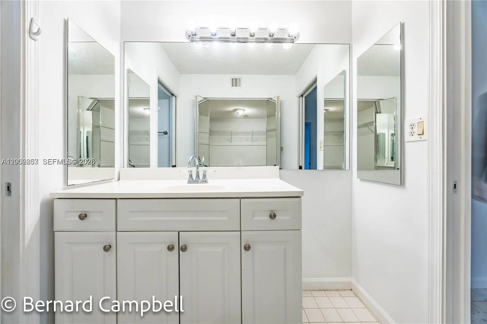 7264 S Devon Dr 112, Tamarac, Florida 33321, Tamarac, Florida 33321, 2 Bedrooms Bedrooms, ,2 BathroomsBathrooms,Residential,For Sale,7264 S Devon Dr 112, Tamarac, Florida 33321,A12002853
