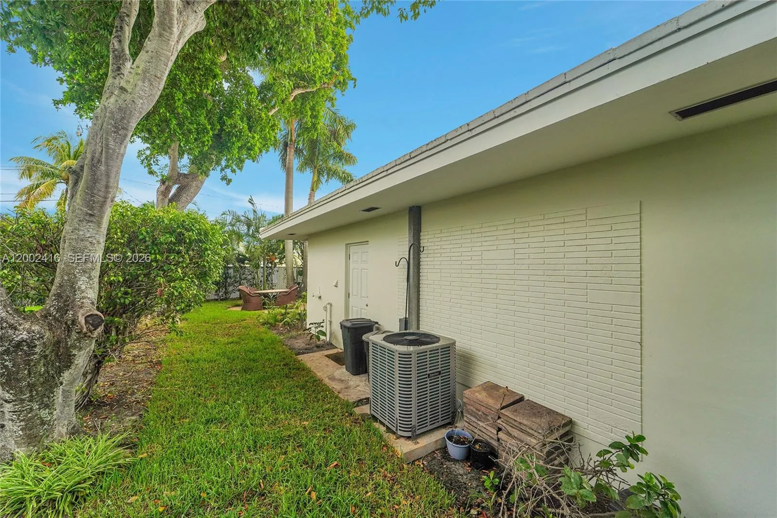 1431 S Ocean Blvd #11, Lauderdale By The Sea, Flor, Lauderdale By The Sea, Florida 33062, 2 Bedrooms Bedrooms, ,2 BathroomsBathrooms,Residential,For Sale,1431 S Ocean Blvd #11, Lauderdale By The Sea, Flor,A12002416