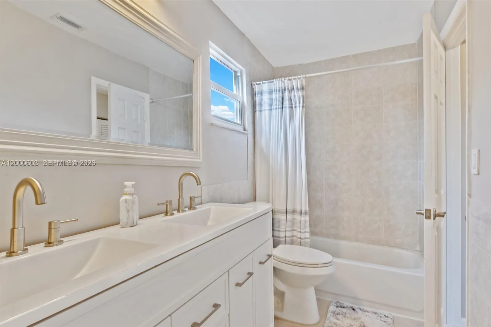4119 Coral Springs Dr C6, Coral Springs, Florida 3, Coral Springs, Florida 33065, 3 Bedrooms Bedrooms, ,2 BathroomsBathrooms,Residential,For Sale,4119 Coral Springs Dr C6, Coral Springs, Florida 3,A12000603
