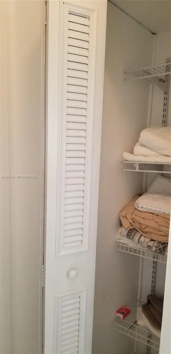 14201 N Kendall Dr 212-d, Miami, Florida 33186, Miami, Florida 33186, 1 Bedroom Bedrooms, ,1 BathroomBathrooms,Residential,For Sale,14201 N Kendall Dr 212-d, Miami, Florida 33186,A12001334