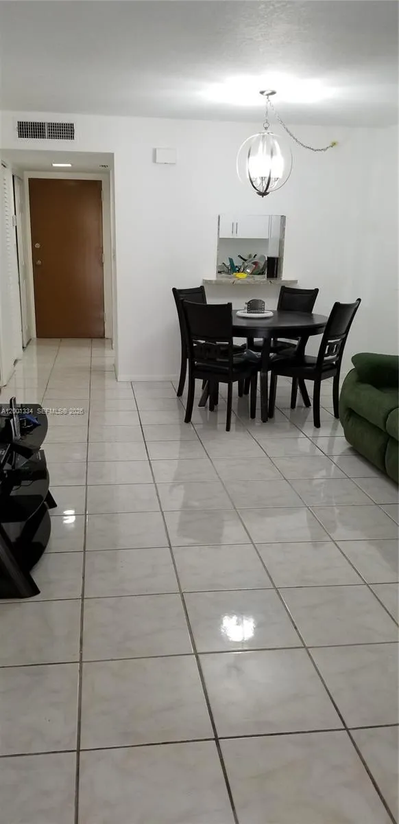 14201 N Kendall Dr 212-d, Miami, Florida 33186, Miami, Florida 33186, 1 Bedroom Bedrooms, ,1 BathroomBathrooms,Residential,For Sale,14201 N Kendall Dr 212-d, Miami, Florida 33186,A12001334