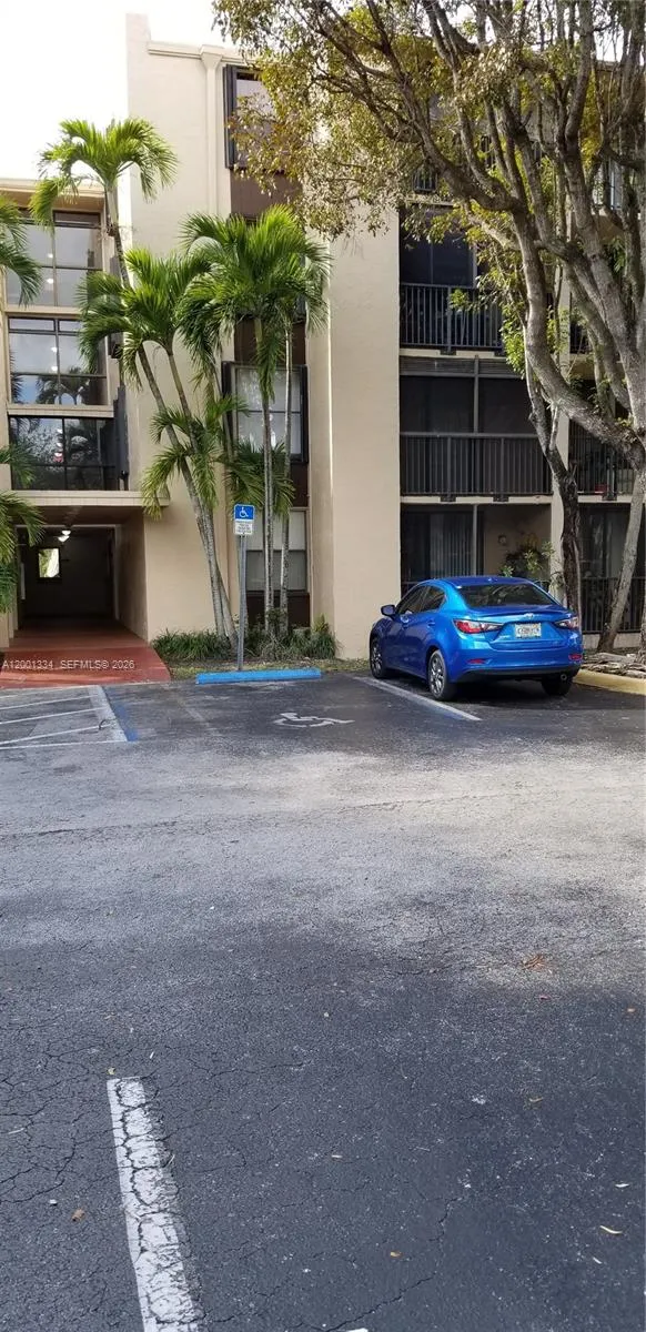 14201 N Kendall Dr 212-d, Miami, Florida 33186, Miami, Florida 33186, 1 Bedroom Bedrooms, ,1 BathroomBathrooms,Residential,For Sale,14201 N Kendall Dr 212-d, Miami, Florida 33186,A12001334