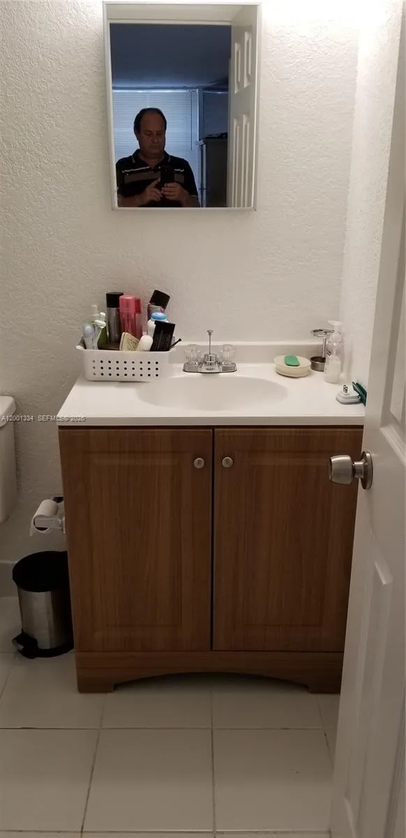 14201 N Kendall Dr 212-d, Miami, Florida 33186, Miami, Florida 33186, 1 Bedroom Bedrooms, ,1 BathroomBathrooms,Residential,For Sale,14201 N Kendall Dr 212-d, Miami, Florida 33186,A12001334