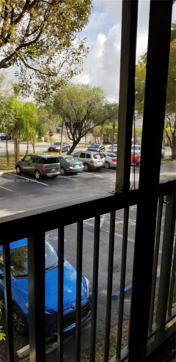14201 N Kendall Dr 212-d, Miami, Florida 33186, Miami, Florida 33186, 1 Bedroom Bedrooms, ,1 BathroomBathrooms,Residential,For Sale,14201 N Kendall Dr 212-d, Miami, Florida 33186,A12001334