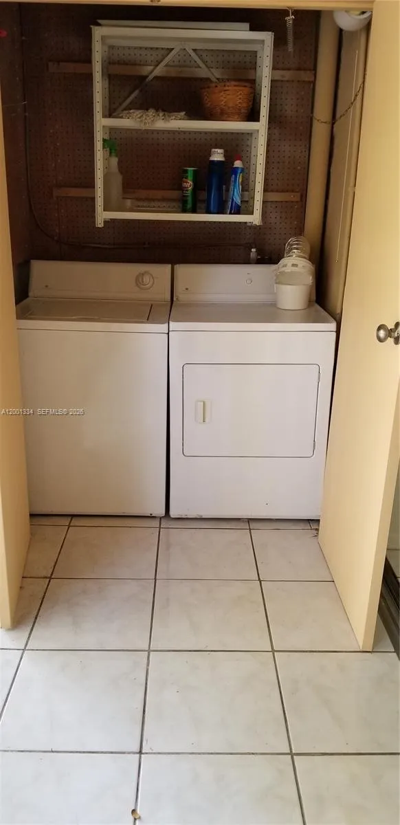 14201 N Kendall Dr 212-d, Miami, Florida 33186, Miami, Florida 33186, 1 Bedroom Bedrooms, ,1 BathroomBathrooms,Residential,For Sale,14201 N Kendall Dr 212-d, Miami, Florida 33186,A12001334