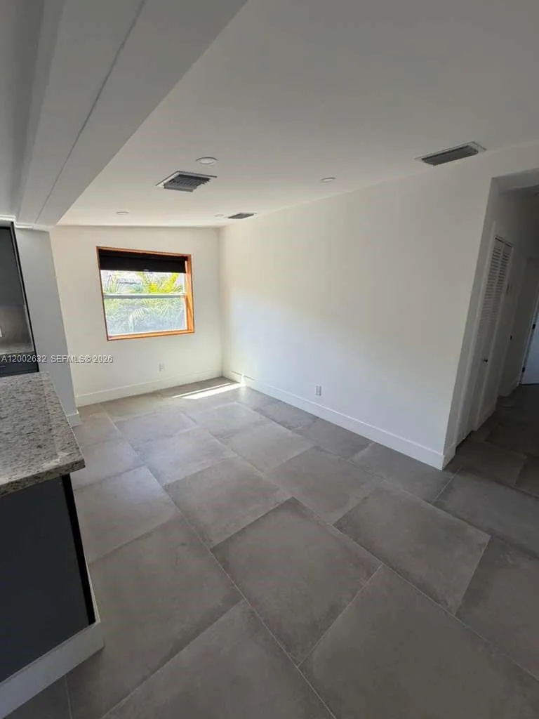 14240 S Biscayne River Rd 2, Miami, Florida 33161, Miami, Florida 33161, 3 Bedrooms Bedrooms, ,2 BathroomsBathrooms,Residential Lease,For Rent,14240 S Biscayne River Rd 2, Miami, Florida 33161,A12002632