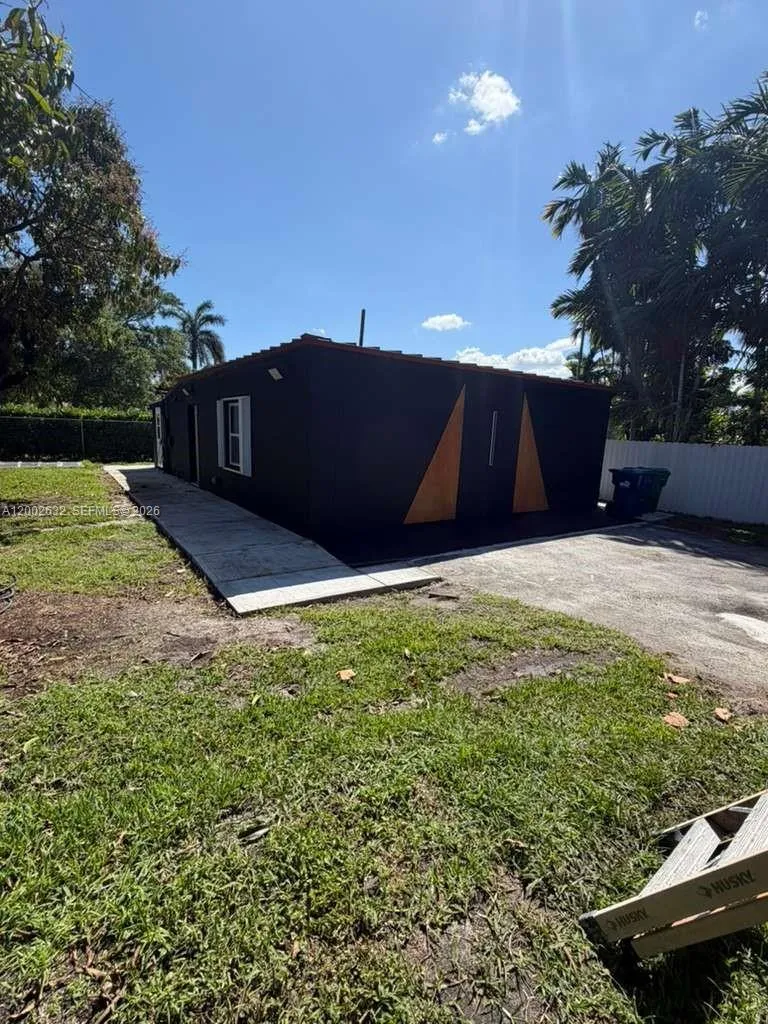14240 S Biscayne River Rd 2, Miami, Florida 33161, Miami, Florida 33161, 3 Bedrooms Bedrooms, ,2 BathroomsBathrooms,Residential Lease,For Rent,14240 S Biscayne River Rd 2, Miami, Florida 33161,A12002632