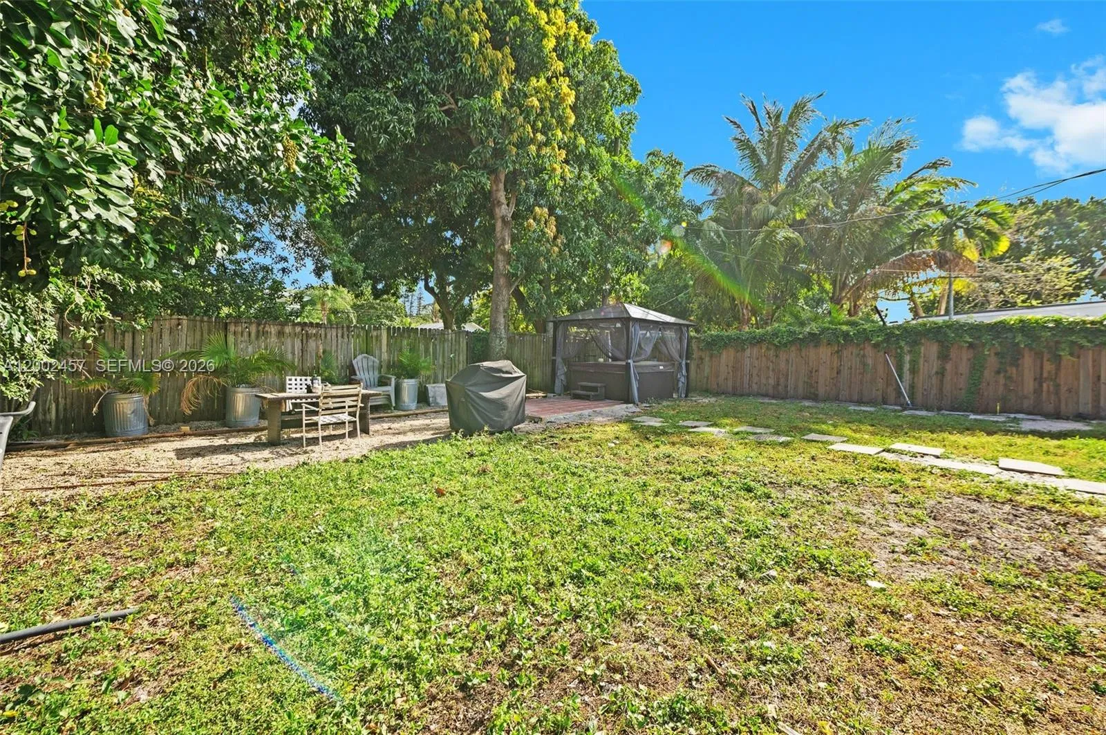 2410 Jackson St, Hollywood, Florida 33020, Hollywood, Florida 33020, 2 Bedrooms Bedrooms, ,1 BathroomBathrooms,Residential,For Sale,2410 Jackson St, Hollywood, Florida 33020,A12002457