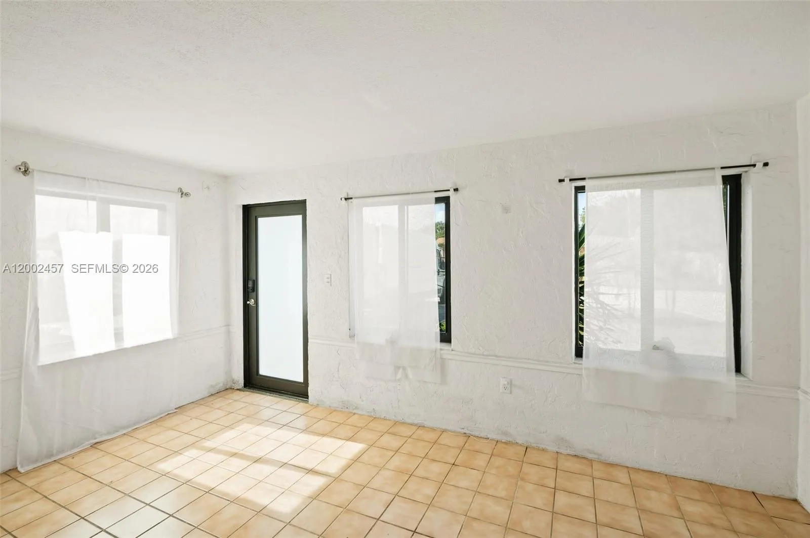 2410 Jackson St, Hollywood, Florida 33020, Hollywood, Florida 33020, 2 Bedrooms Bedrooms, ,1 BathroomBathrooms,Residential,For Sale,2410 Jackson St, Hollywood, Florida 33020,A12002457
