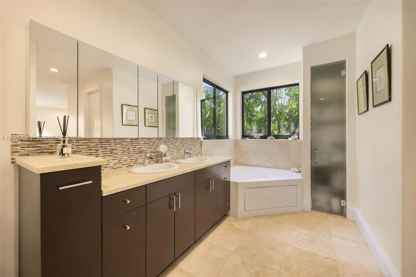 2301 Tigertail Ave, Coconut Grove, Florida 33133, Coconut Grove, Florida 33133, 4 Bedrooms Bedrooms, ,4 BathroomsBathrooms,Residential,For Sale,2301 Tigertail Ave, Coconut Grove, Florida 33133,A12002643