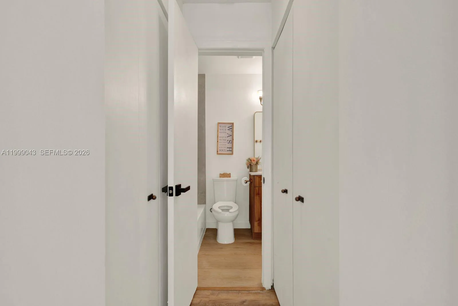 10441 Mahogany Key Cir 202, Miami, Florida 33196, Miami, Florida 33196, 2 Bedrooms Bedrooms, ,2 BathroomsBathrooms,Residential,For Sale,10441 Mahogany Key Cir 202, Miami, Florida 33196,A11999043