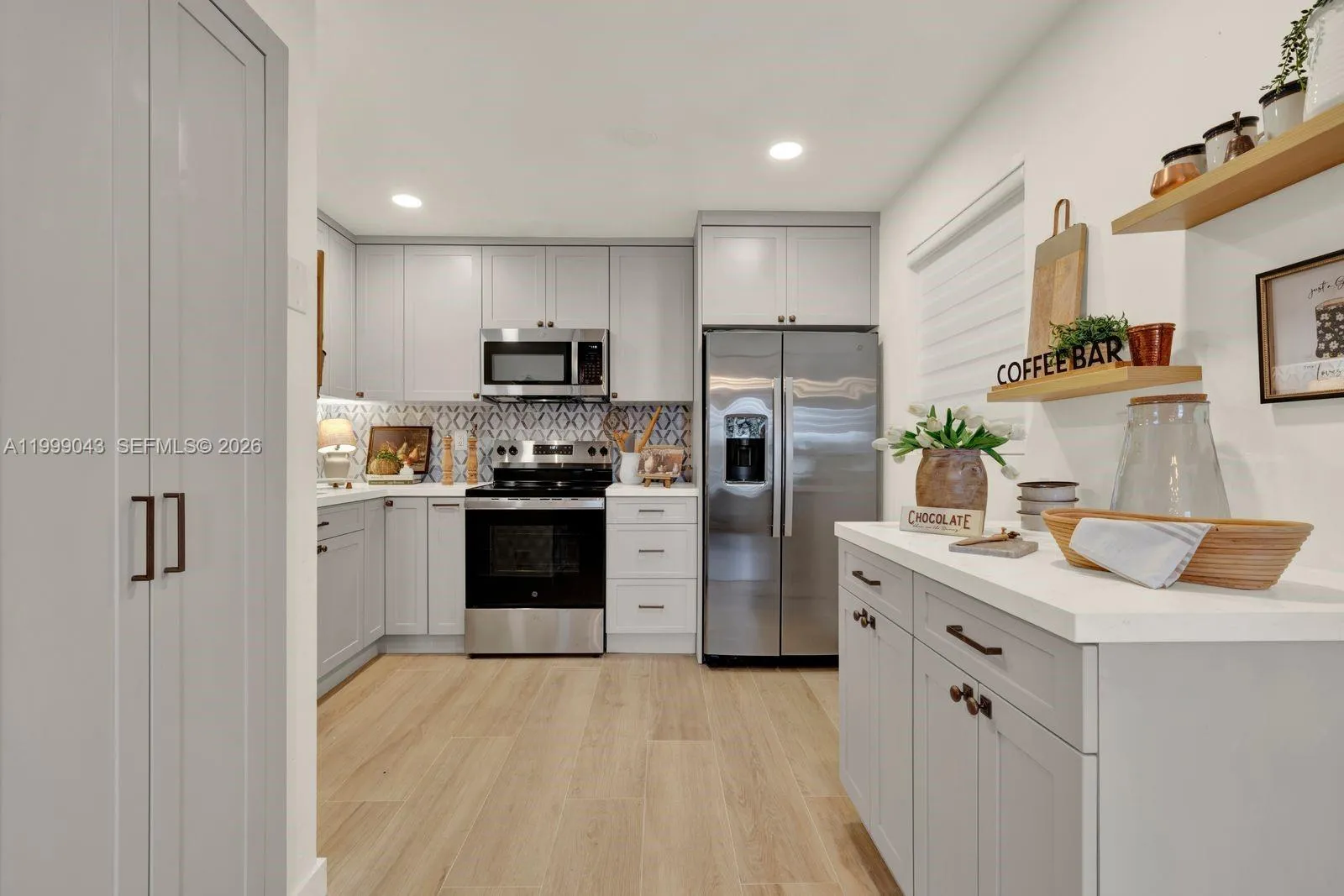 10441 Mahogany Key Cir 202, Miami, Florida 33196, Miami, Florida 33196, 2 Bedrooms Bedrooms, ,2 BathroomsBathrooms,Residential,For Sale,10441 Mahogany Key Cir 202, Miami, Florida 33196,A11999043