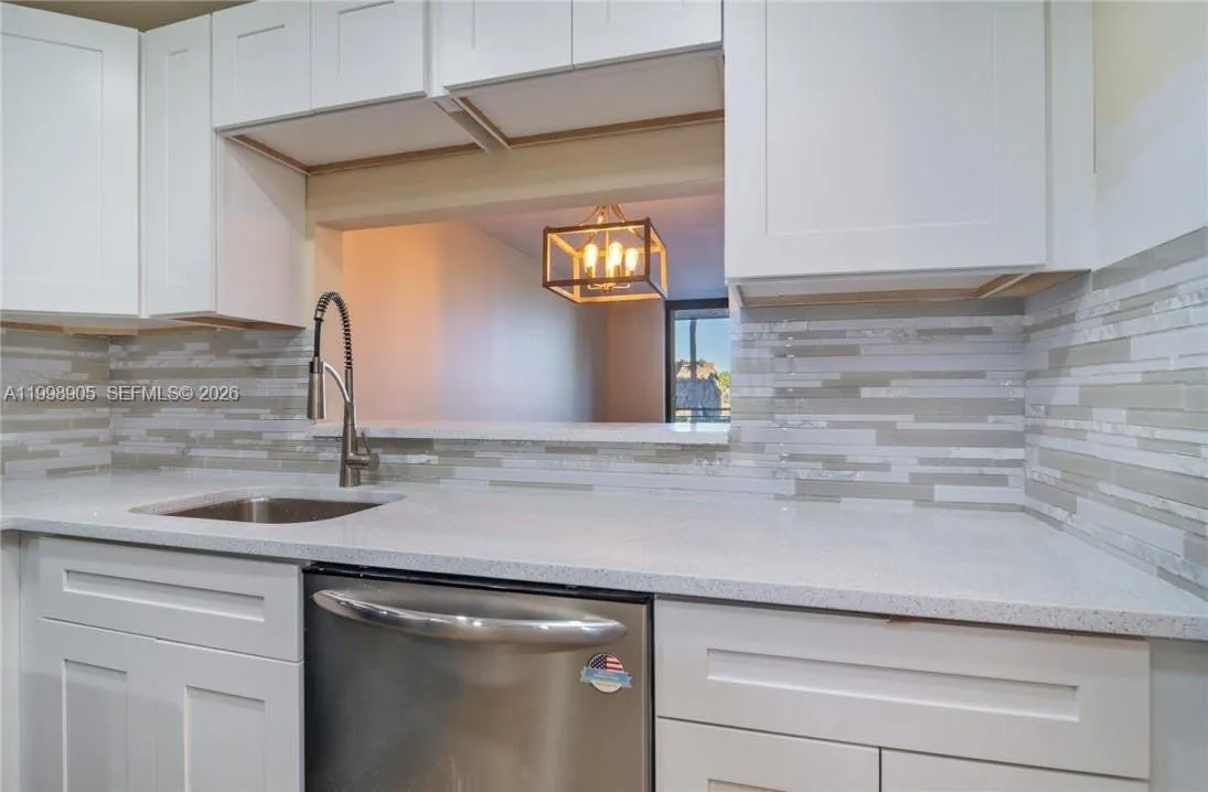 1100 Colony Point Cir 105, Pembroke Pines, Florida, Pembroke Pines, Florida 33026, 1 Bedroom Bedrooms, ,1 BathroomBathrooms,Residential,For Sale,1100 Colony Point Cir 105, Pembroke Pines, Florida,A11998905