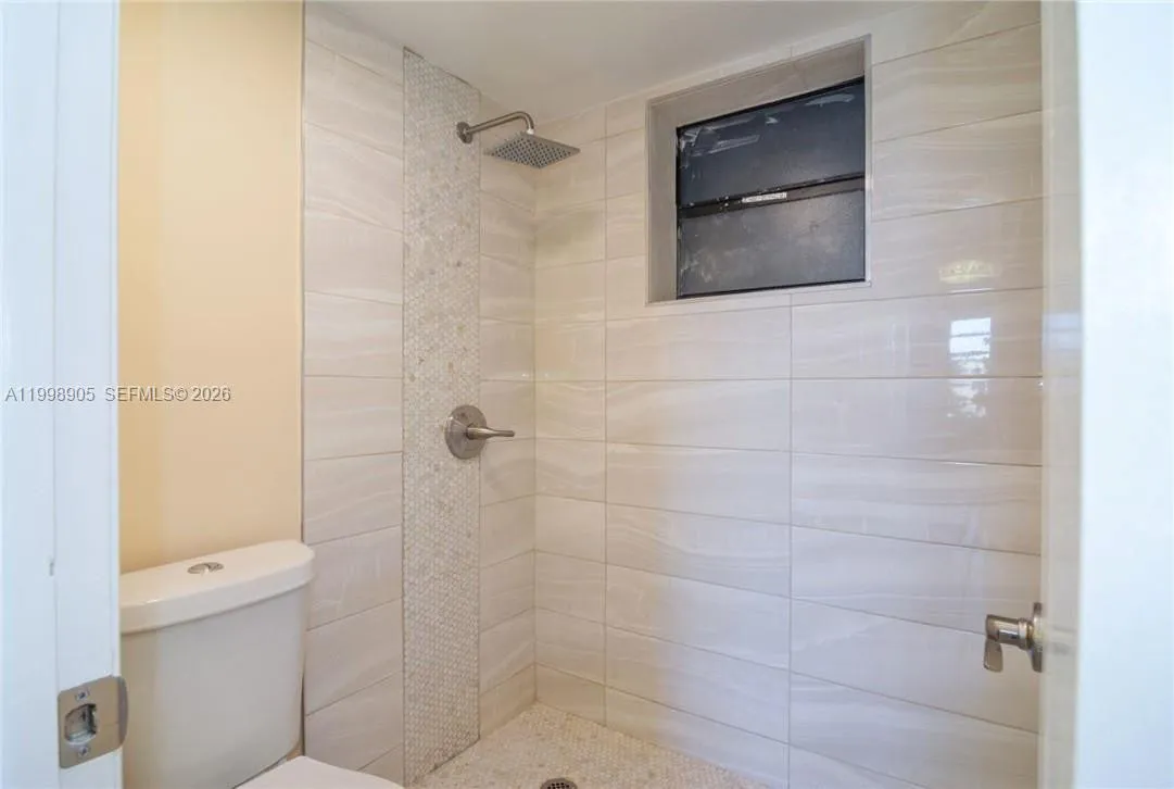 1100 Colony Point Cir 105, Pembroke Pines, Florida, Pembroke Pines, Florida 33026, 1 Bedroom Bedrooms, ,1 BathroomBathrooms,Residential,For Sale,1100 Colony Point Cir 105, Pembroke Pines, Florida,A11998905