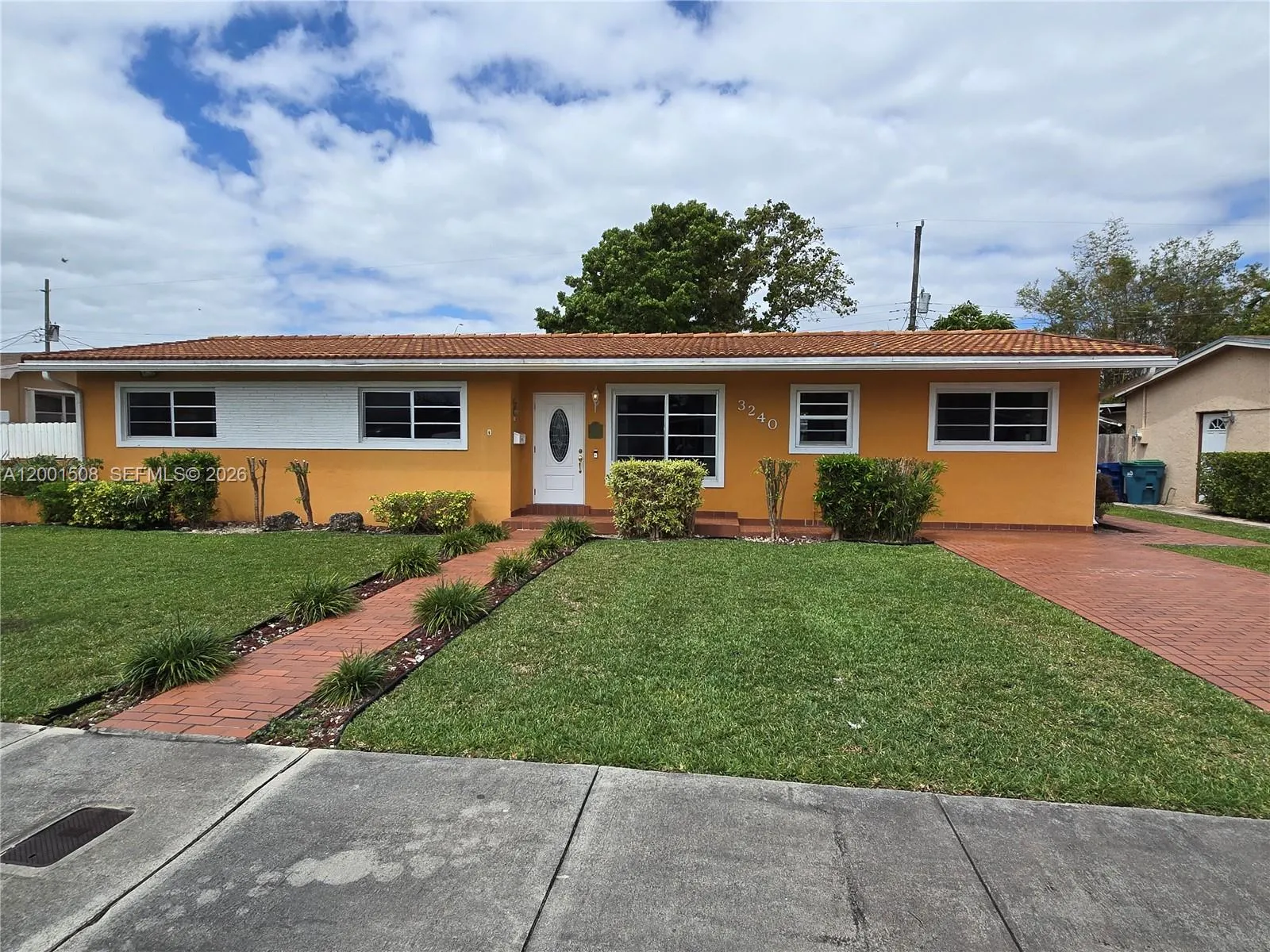 3240 Sw 96th Ave, Miami, Florida 33165, Miami, Florida 33165, 3 Bedrooms Bedrooms, ,2 BathroomsBathrooms,Residential,For Sale,3240 Sw 96th Ave, Miami, Florida 33165,A12001508