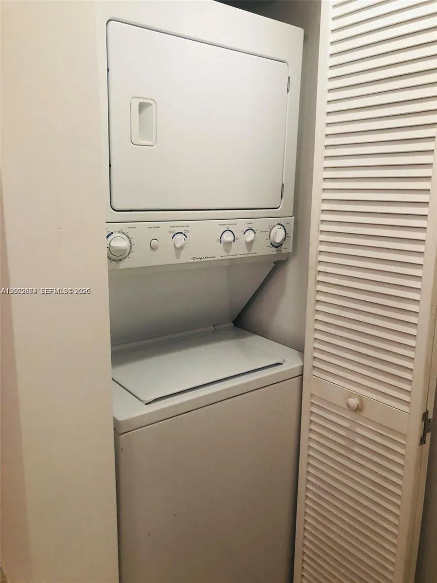 1750 N Bayshore Dr 2109, Miami, Florida 33132, Miami, Florida 33132, 1 Bedroom Bedrooms, ,1 BathroomBathrooms,Residential,For Sale,1750 N Bayshore Dr 2109, Miami, Florida 33132,A12002804