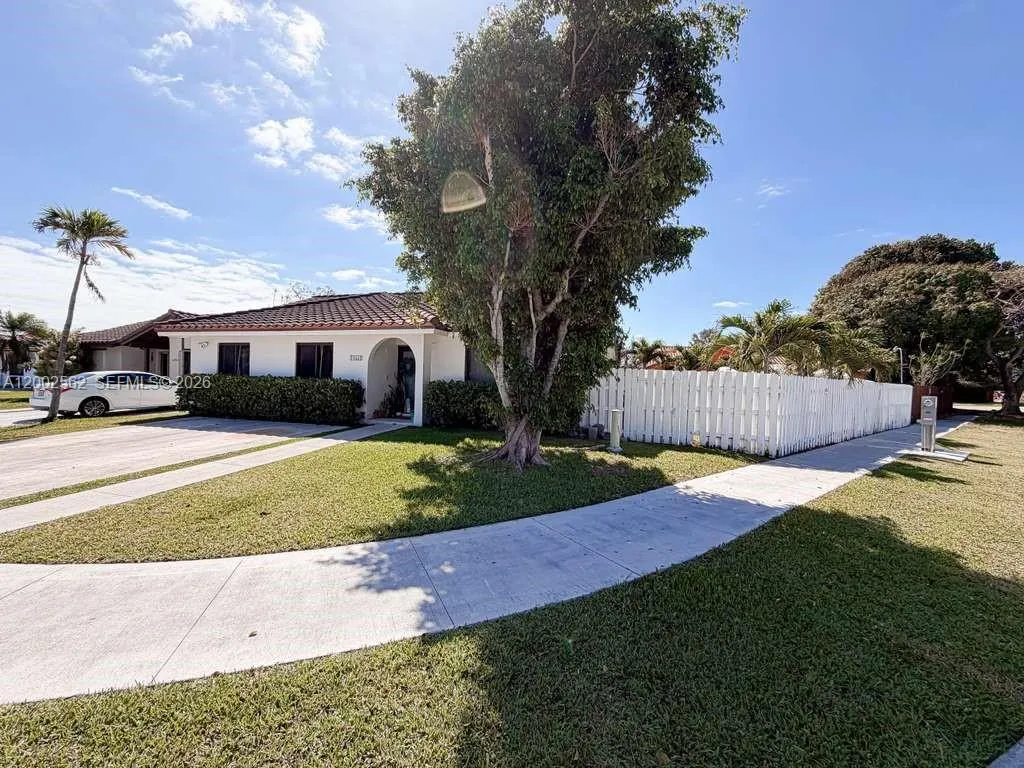 14554 Sw 96 Terr Sw 96 Terr, Miami, Florida 33186, Miami, Florida 33186, 4 Bedrooms Bedrooms, ,2 BathroomsBathrooms,Residential,For Sale,14554 Sw 96 Terr Sw 96 Terr, Miami, Florida 33186,A12002562