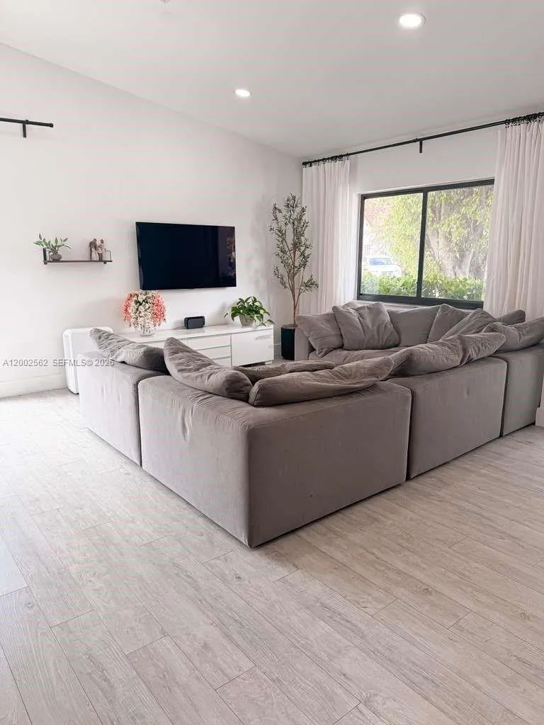 14554 Sw 96 Terr Sw 96 Terr, Miami, Florida 33186, Miami, Florida 33186, 4 Bedrooms Bedrooms, ,2 BathroomsBathrooms,Residential,For Sale,14554 Sw 96 Terr Sw 96 Terr, Miami, Florida 33186,A12002562