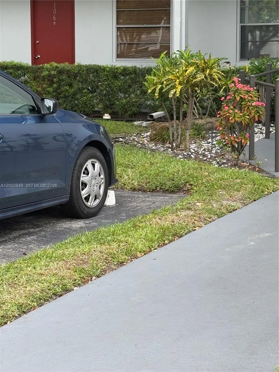 1401 Sw 134th Way 106c, Pembroke Pines, Florida 33, Pembroke Pines, Florida 33027, 2 Bedrooms Bedrooms, ,2 BathroomsBathrooms,Residential,For Sale,1401 Sw 134th Way 106c, Pembroke Pines, Florida 33,A12002849