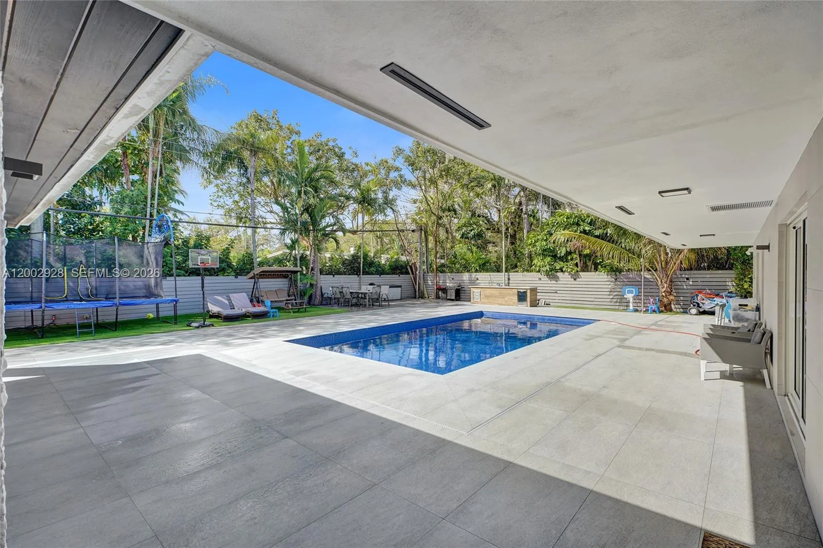 2126 Ne 187th St, North Miami Beach, Florida 33179, North Miami Beach, Florida 33179, 5 Bedrooms Bedrooms, ,3 BathroomsBathrooms,Residential,For Sale,2126 Ne 187th St, North Miami Beach, Florida 33179,A12002928