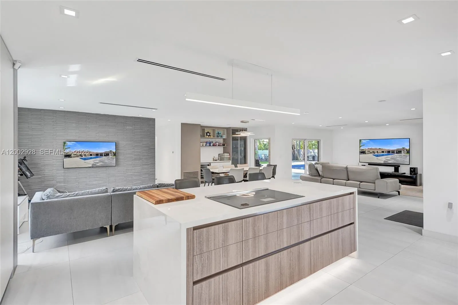 2126 Ne 187th St, North Miami Beach, Florida 33179, North Miami Beach, Florida 33179, 5 Bedrooms Bedrooms, ,3 BathroomsBathrooms,Residential,For Sale,2126 Ne 187th St, North Miami Beach, Florida 33179,A12002928