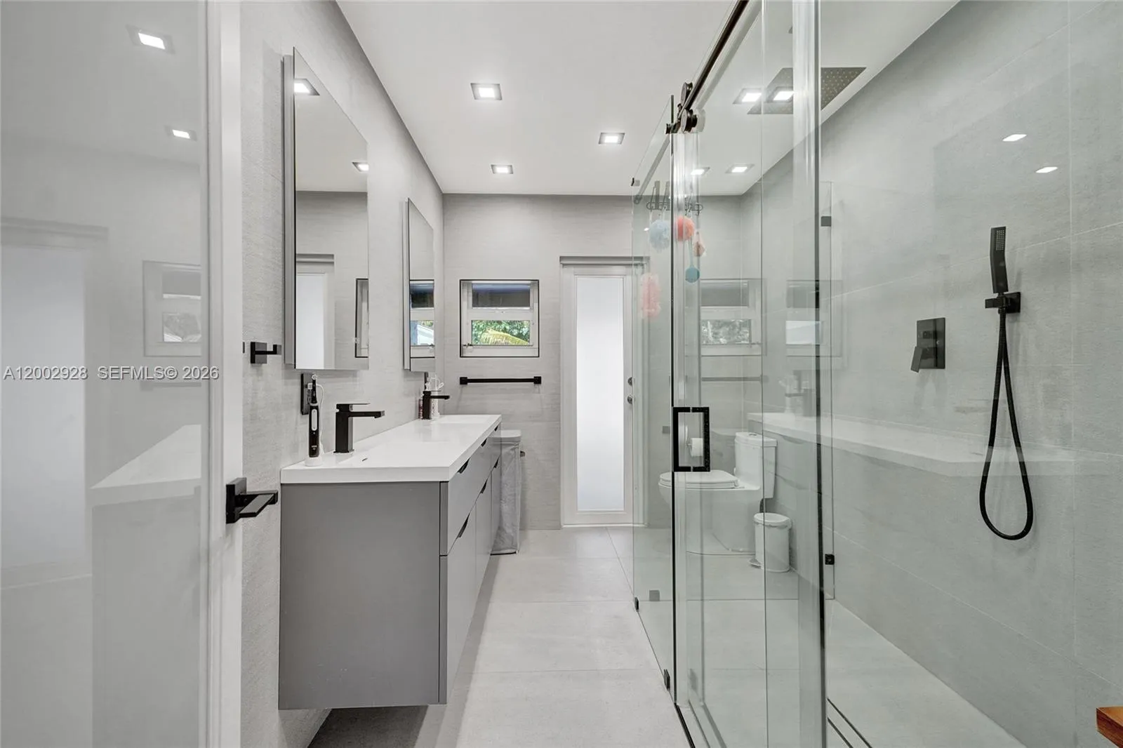 2126 Ne 187th St, North Miami Beach, Florida 33179, North Miami Beach, Florida 33179, 5 Bedrooms Bedrooms, ,3 BathroomsBathrooms,Residential,For Sale,2126 Ne 187th St, North Miami Beach, Florida 33179,A12002928