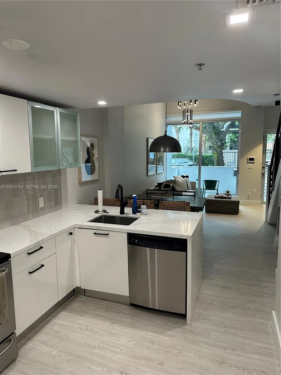 3339 Virginia St 127, Miami, Florida 33133, Miami, Florida 33133, ,Commercial Lease,For Rent,3339 Virginia St 127, Miami, Florida 33133,A12002754