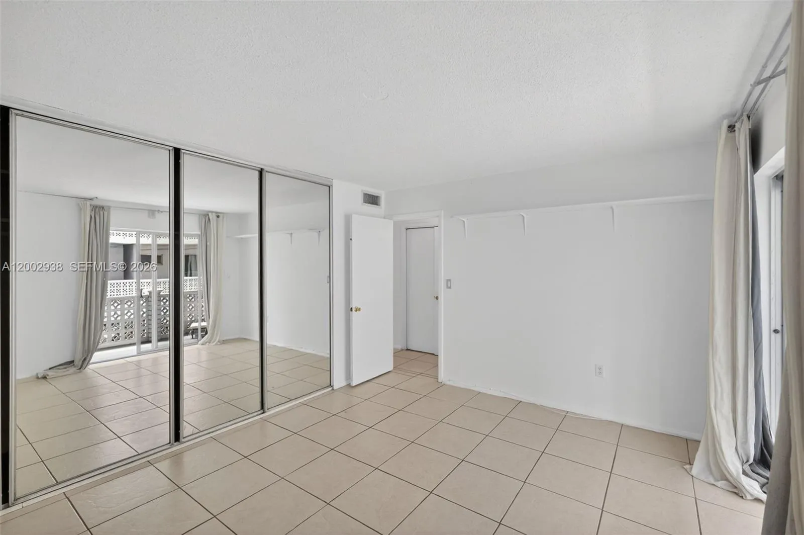 1620 West Ave 204, Miami Beach, Florida 33139, Miami Beach, Florida 33139, 1 Bedroom Bedrooms, ,1 BathroomBathrooms,Residential,For Sale,1620 West Ave 204, Miami Beach, Florida 33139,A12002938