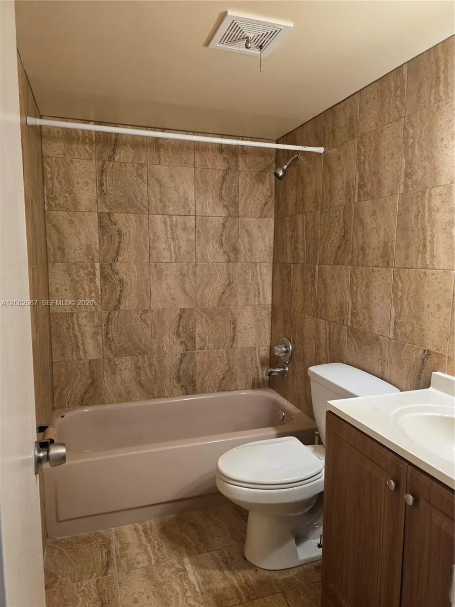 135 Ne 202nd Ter N4, Miami Gardens, Florida 33179, Miami Gardens, Florida 33179, 1 Bedroom Bedrooms, ,1 BathroomBathrooms,Residential,For Sale,135 Ne 202nd Ter N4, Miami Gardens, Florida 33179,A12002967