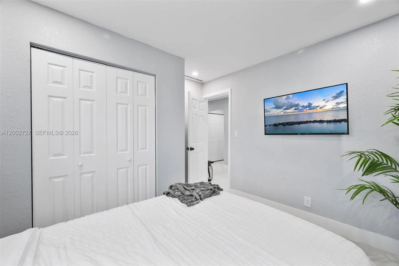 14760 S Spur Dr, Miami, Florida 33161, Miami, Florida 33161, 6 Bedrooms Bedrooms, ,3 BathroomsBathrooms,Residential,For Sale,14760 S Spur Dr, Miami, Florida 33161,A12002727