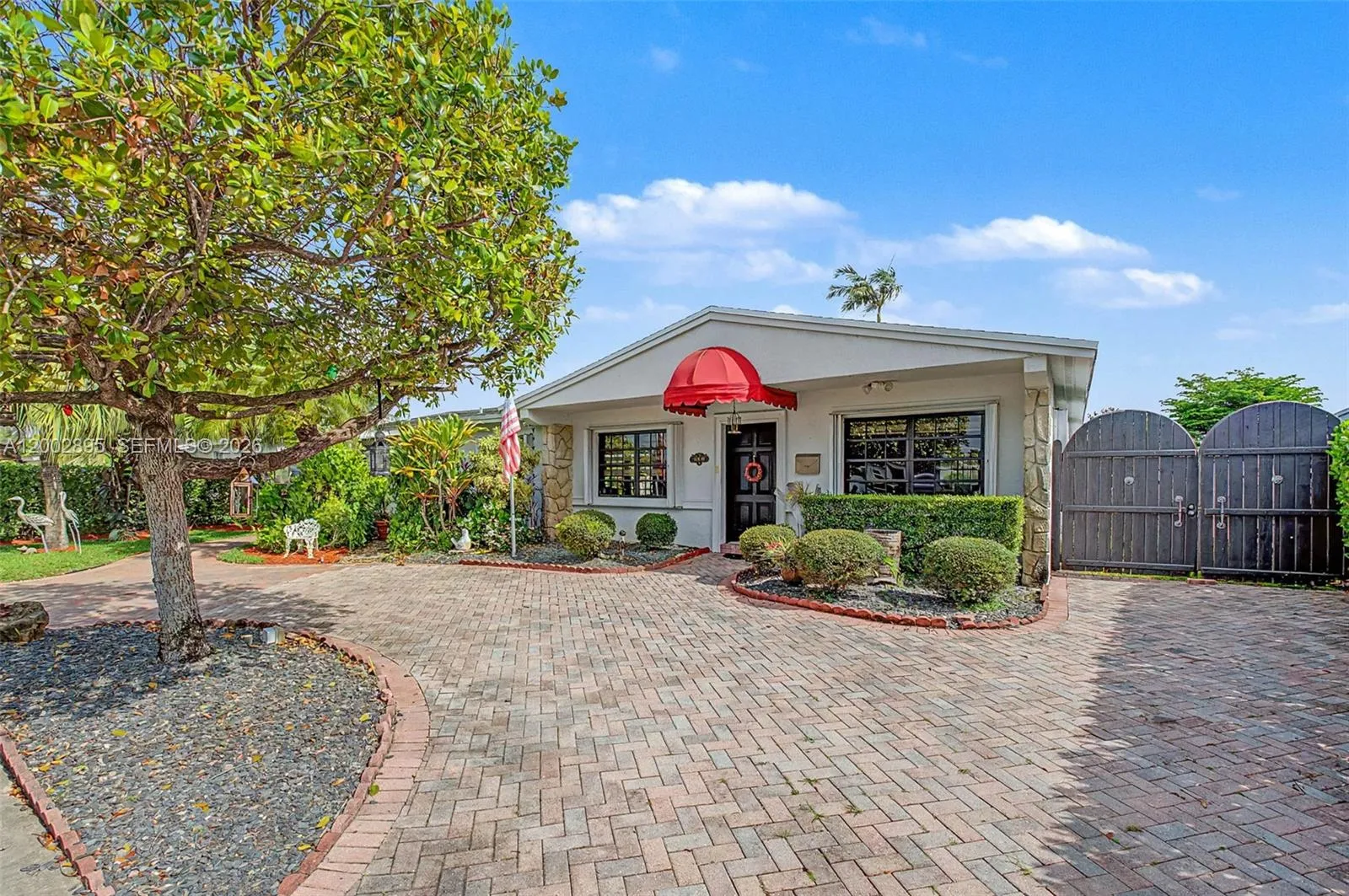 10841 Sw 68th Dr, Miami, Florida 33173, Miami, Florida 33173, 3 Bedrooms Bedrooms, 2 Rooms Rooms,2 BathroomsBathrooms,Residential,For Sale,10841 Sw 68th Dr, Miami, Florida 33173,A12002895