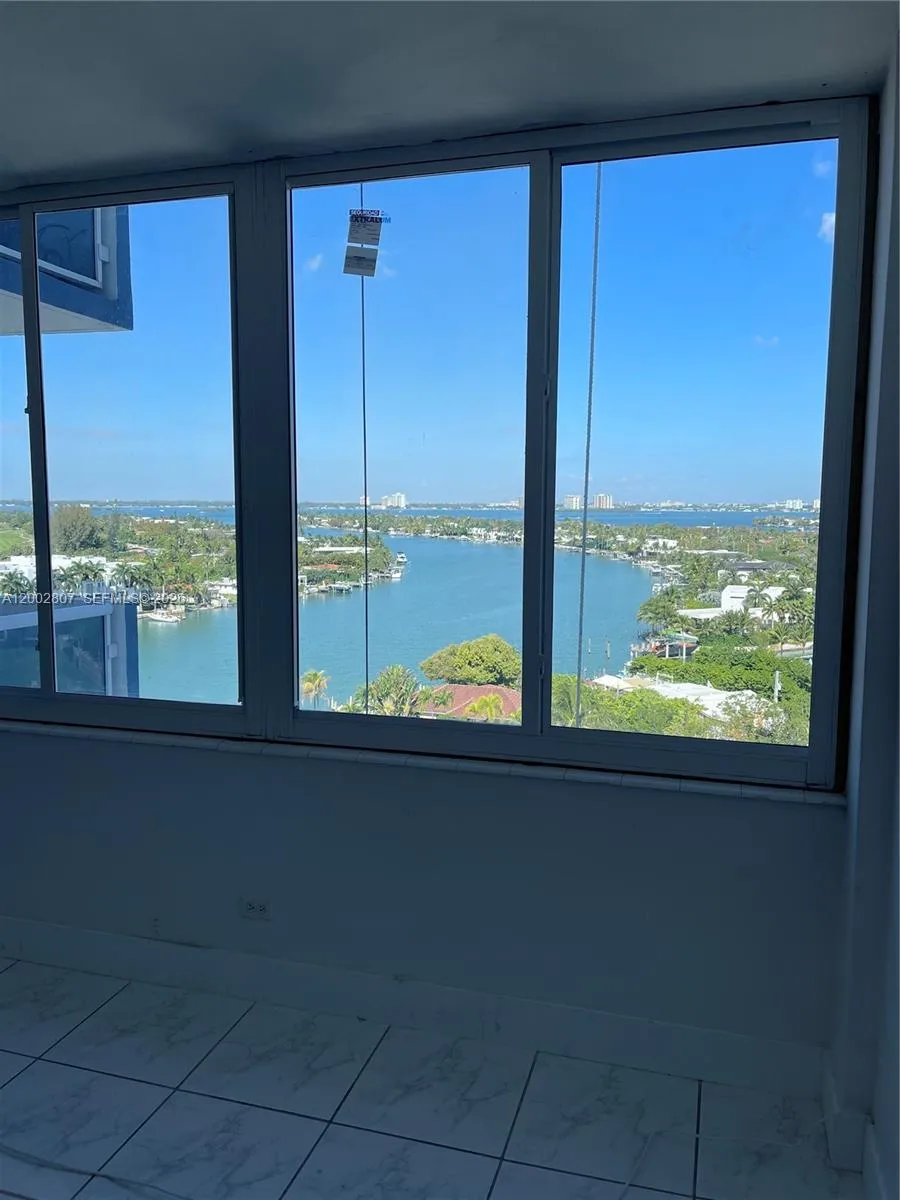 7441 Wayne Ave 11a, Miami Beach, Florida 33141, Miami Beach, Florida 33141, 2 Bedrooms Bedrooms, ,2 BathroomsBathrooms,Residential,For Sale,7441 Wayne Ave 11a, Miami Beach, Florida 33141,A12002807