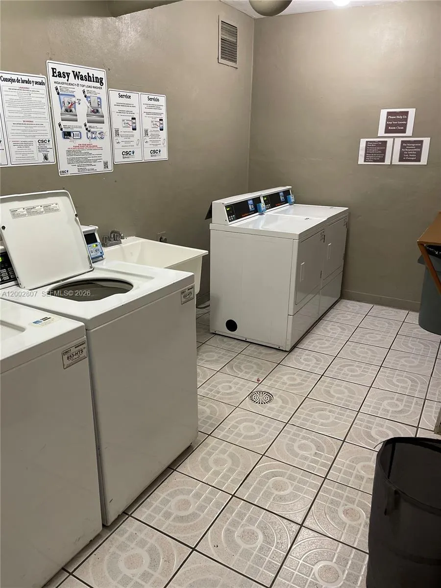 7441 Wayne Ave 11a, Miami Beach, Florida 33141, Miami Beach, Florida 33141, 2 Bedrooms Bedrooms, ,2 BathroomsBathrooms,Residential,For Sale,7441 Wayne Ave 11a, Miami Beach, Florida 33141,A12002807