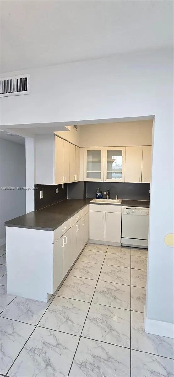 7441 Wayne Ave 11a, Miami Beach, Florida 33141, Miami Beach, Florida 33141, 2 Bedrooms Bedrooms, ,2 BathroomsBathrooms,Residential,For Sale,7441 Wayne Ave 11a, Miami Beach, Florida 33141,A12002807