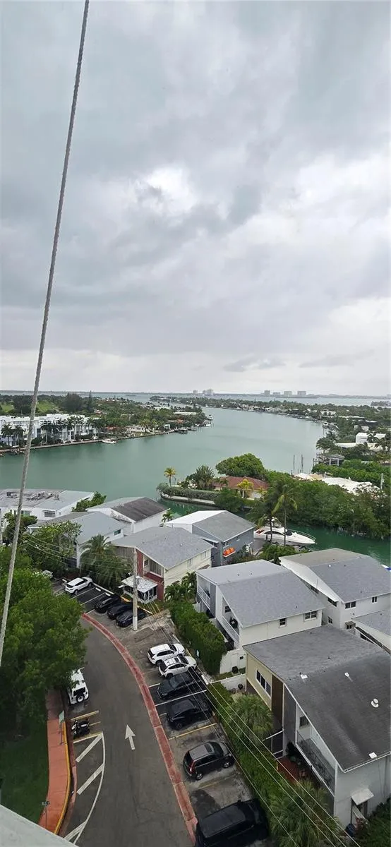 7441 Wayne Ave 11a, Miami Beach, Florida 33141, Miami Beach, Florida 33141, 2 Bedrooms Bedrooms, ,2 BathroomsBathrooms,Residential,For Sale,7441 Wayne Ave 11a, Miami Beach, Florida 33141,A12002807