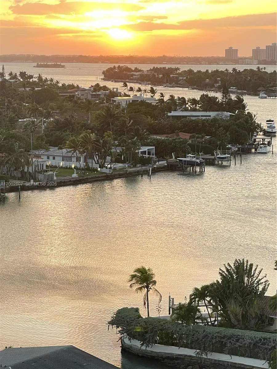 7441 Wayne Ave 11a, Miami Beach, Florida 33141, Miami Beach, Florida 33141, 2 Bedrooms Bedrooms, ,2 BathroomsBathrooms,Residential,For Sale,7441 Wayne Ave 11a, Miami Beach, Florida 33141,A12002807