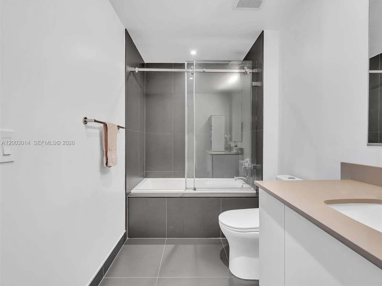 1600 Ne 1st Ave 2908, Miami, Florida 33132, Miami, Florida 33132, 2 Bedrooms Bedrooms, ,2 BathroomsBathrooms,Residential,For Sale,1600 Ne 1st Ave 2908, Miami, Florida 33132,A12003014