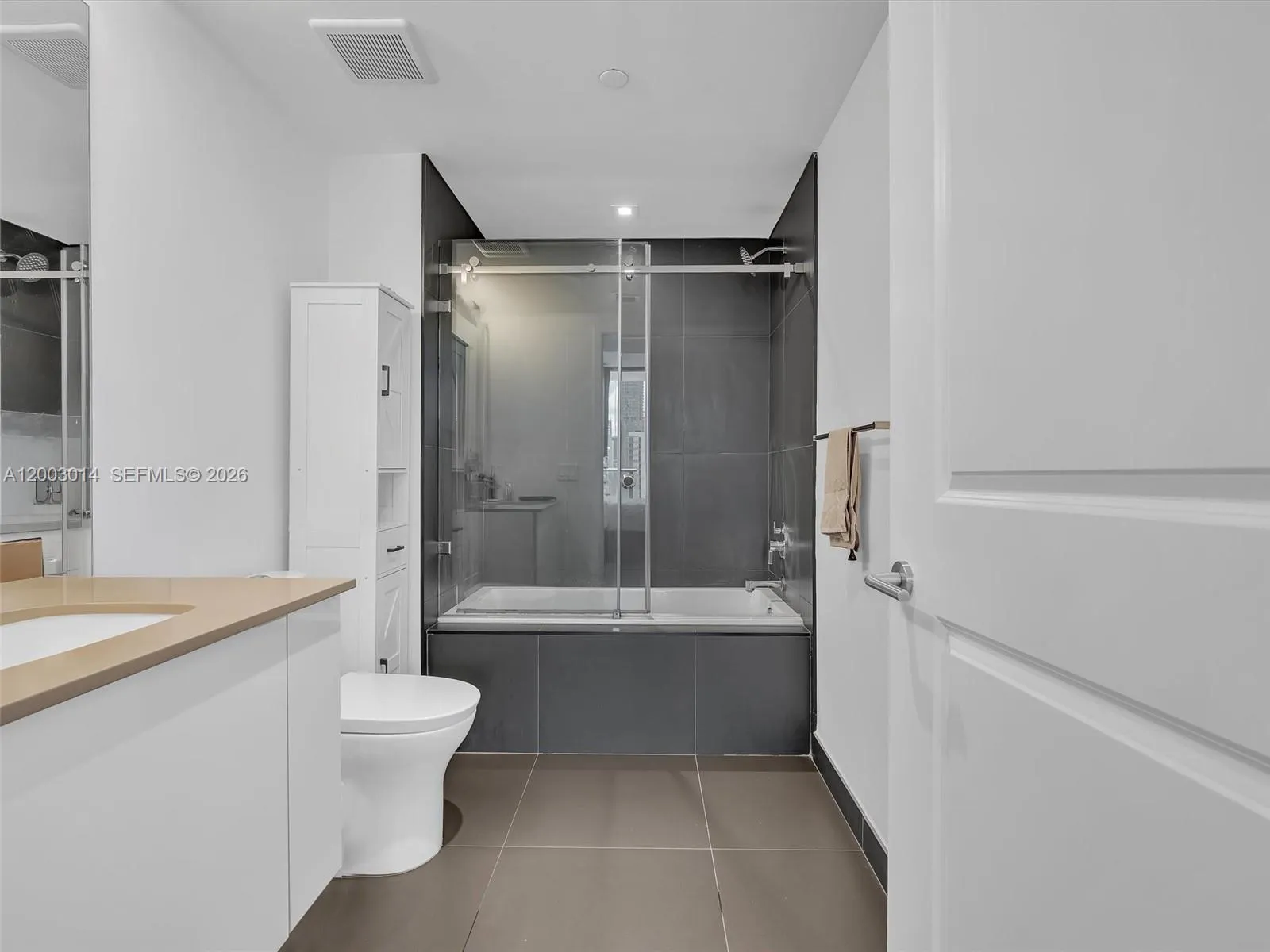 1600 Ne 1st Ave 2908, Miami, Florida 33132, Miami, Florida 33132, 2 Bedrooms Bedrooms, ,2 BathroomsBathrooms,Residential,For Sale,1600 Ne 1st Ave 2908, Miami, Florida 33132,A12003014