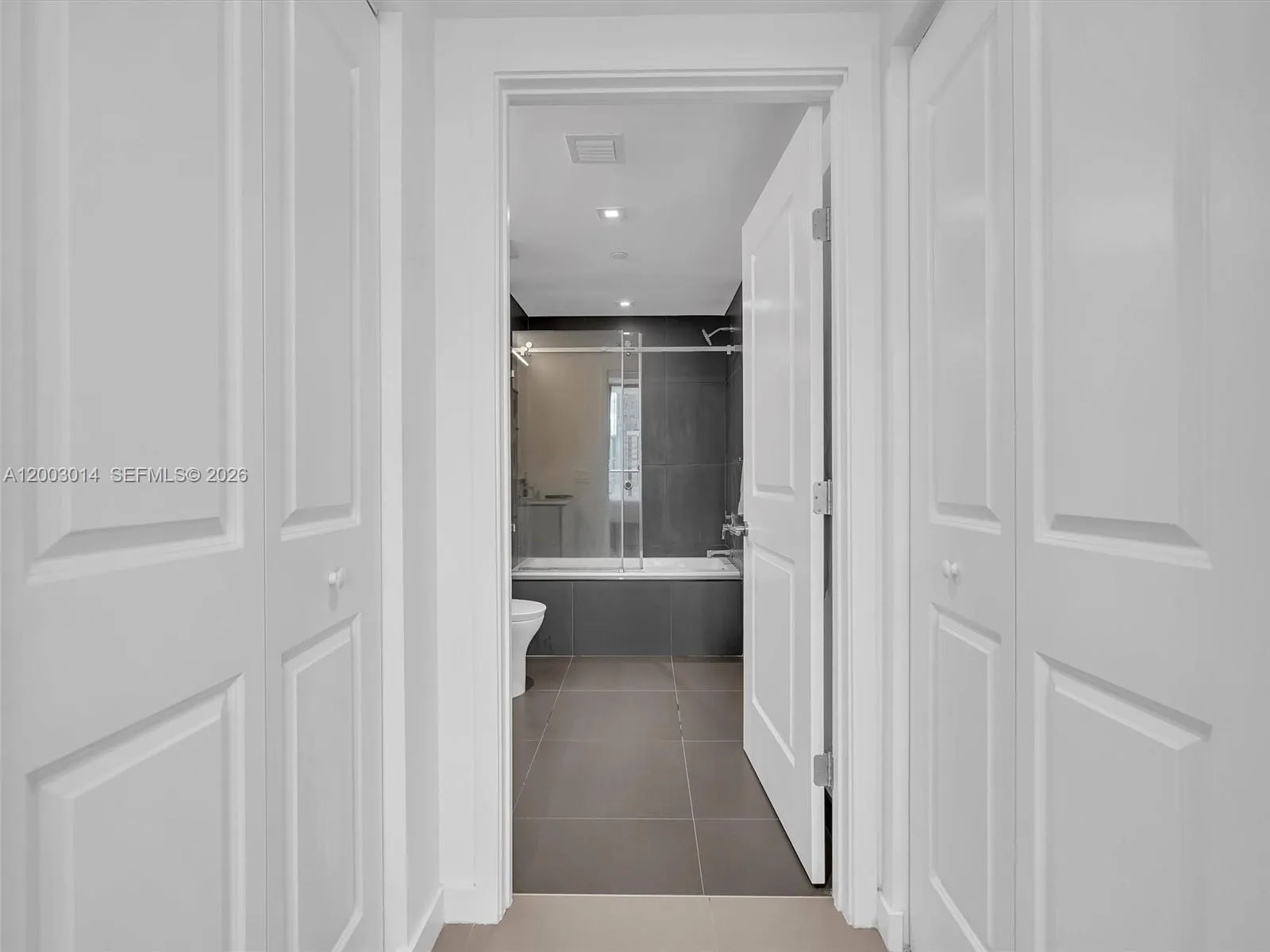 1600 Ne 1st Ave 2908, Miami, Florida 33132, Miami, Florida 33132, 2 Bedrooms Bedrooms, ,2 BathroomsBathrooms,Residential,For Sale,1600 Ne 1st Ave 2908, Miami, Florida 33132,A12003014