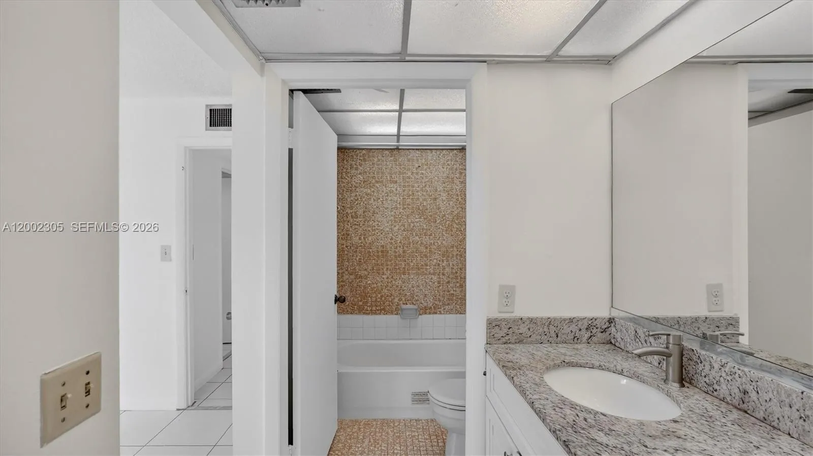 10975 Sw 107th St. 202, Kendall, Florida 33176, Kendall, Florida 33176, 2 Bedrooms Bedrooms, ,2 BathroomsBathrooms,Residential,For Sale,10975 Sw 107th St. 202, Kendall, Florida 33176,A12002305