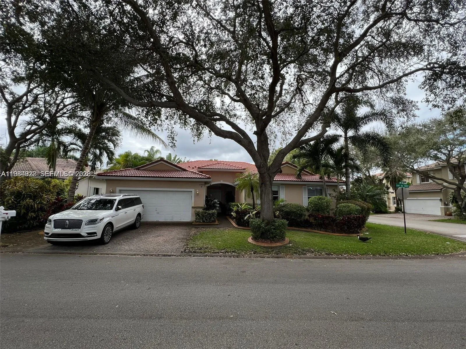 5283 Sw 33rd Way, Fort Lauderdale, Florida 33312, Fort Lauderdale, Florida 33312, 5 Bedrooms Bedrooms, ,3 BathroomsBathrooms,Residential Lease,For Rent,5283 Sw 33rd Way, Fort Lauderdale, Florida 33312,A11984922
