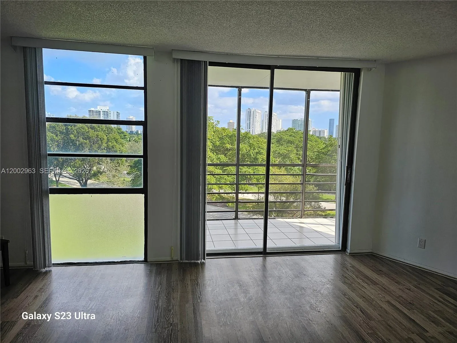 20400 W Country Club Dr 508, Aventura, Florida 331, Aventura, Florida 33180, 2 Bedrooms Bedrooms, ,2 BathroomsBathrooms,Residential Lease,For Rent,20400 W Country Club Dr 508, Aventura, Florida 331,A12002963