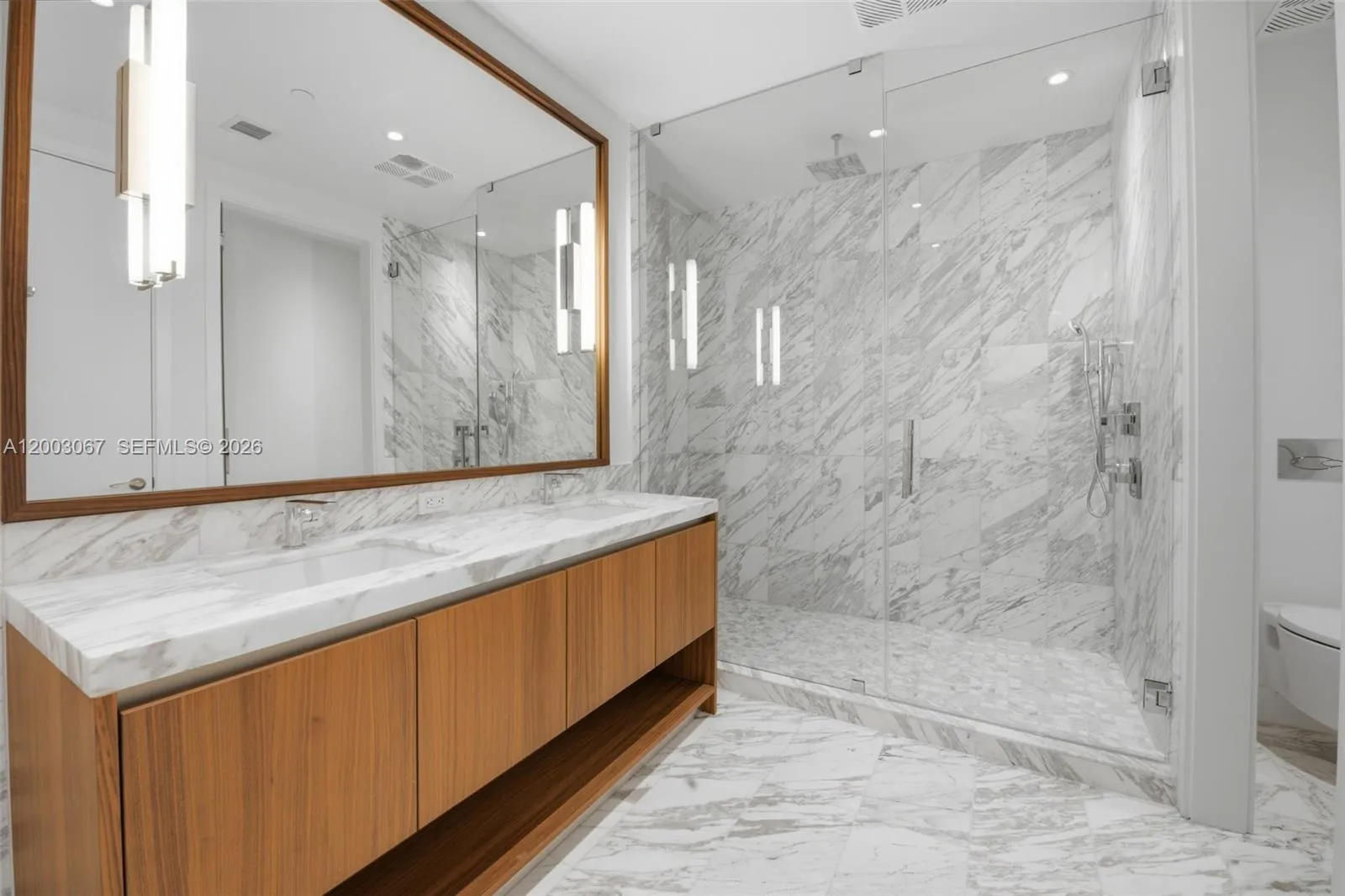 175 Se 25th Rd 3302, Miami, Florida 33129, Miami, Florida 33129, 4 Bedrooms Bedrooms, ,4 BathroomsBathrooms,Residential Lease,For Rent,175 Se 25th Rd 3302, Miami, Florida 33129,A12003067